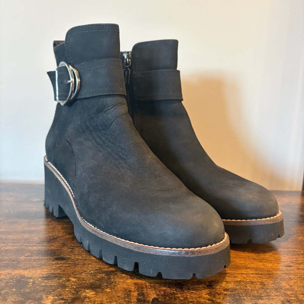 Blondo Waterproof Ankle Boots Women 8 Black Buckle Lug Sole Booties